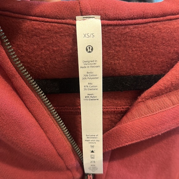 LULULEMON SCUBA NWT | size xs/s - Picture 3 of 5